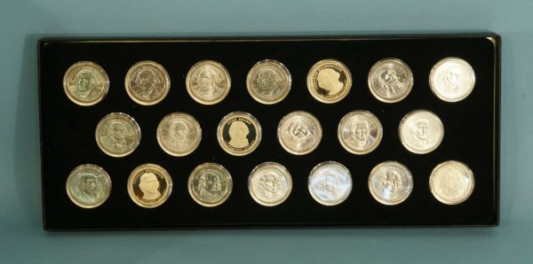 LOT OF PRESIDENTIAL DOLLAR COINS
