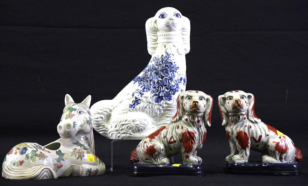MIXED LOT OF FOUIR STAFFORDSHIRE ANIMAL FIGURINES (1 of 5)