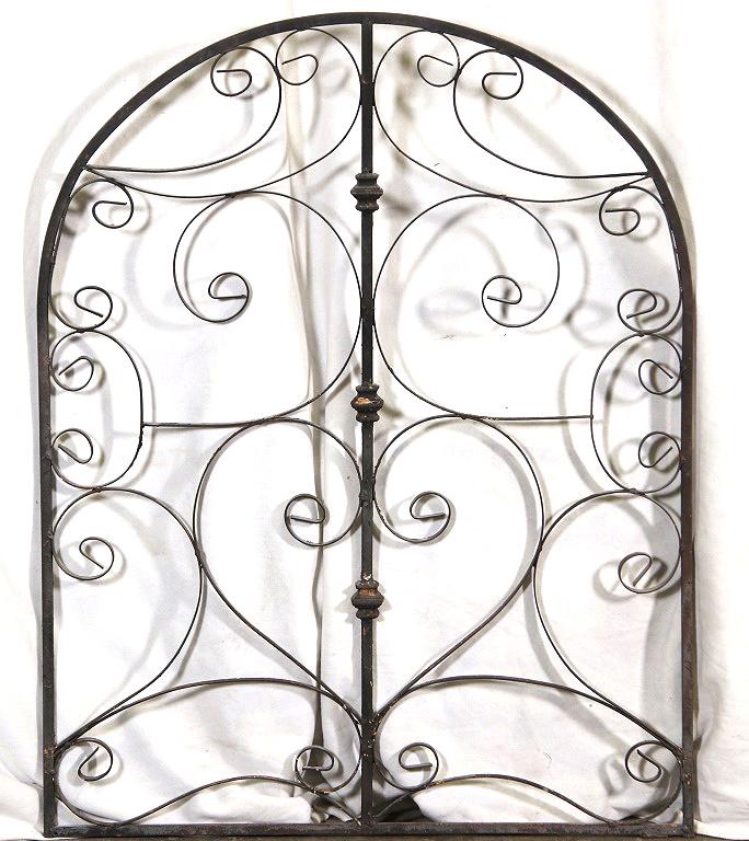 IRON WALL GATE DECOR (1 of 3)