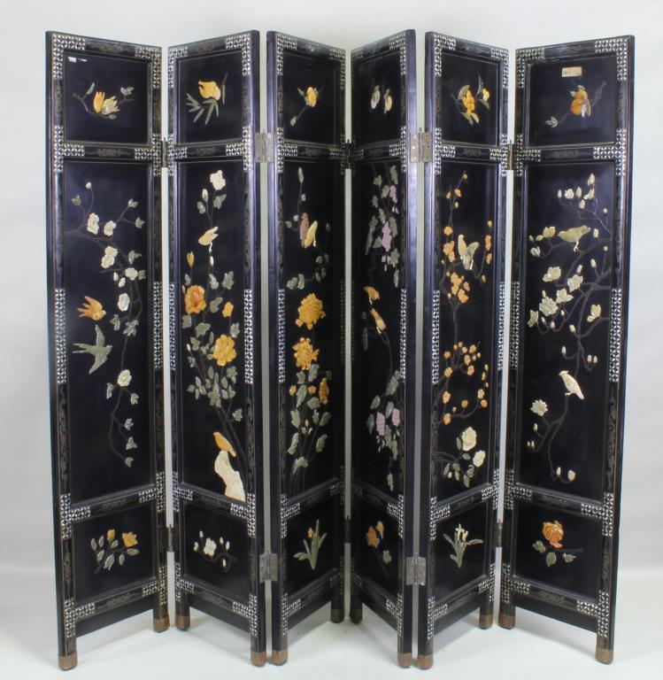 BLACK LACQUERED MOTHER-OF-PEARL CHINESE SCREEN (1 of 1)