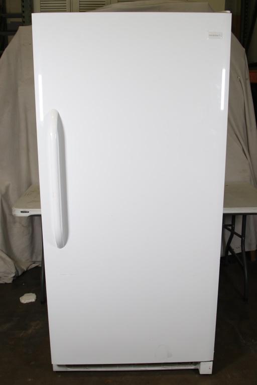 FRIGIDAIRE UPRIGHT FREEZER (1 of 6)