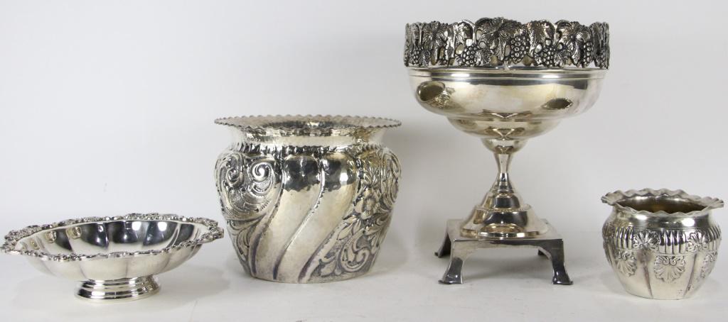 MIXED LOT OF 4 SILVER PLATE PIECES (1 of 6)