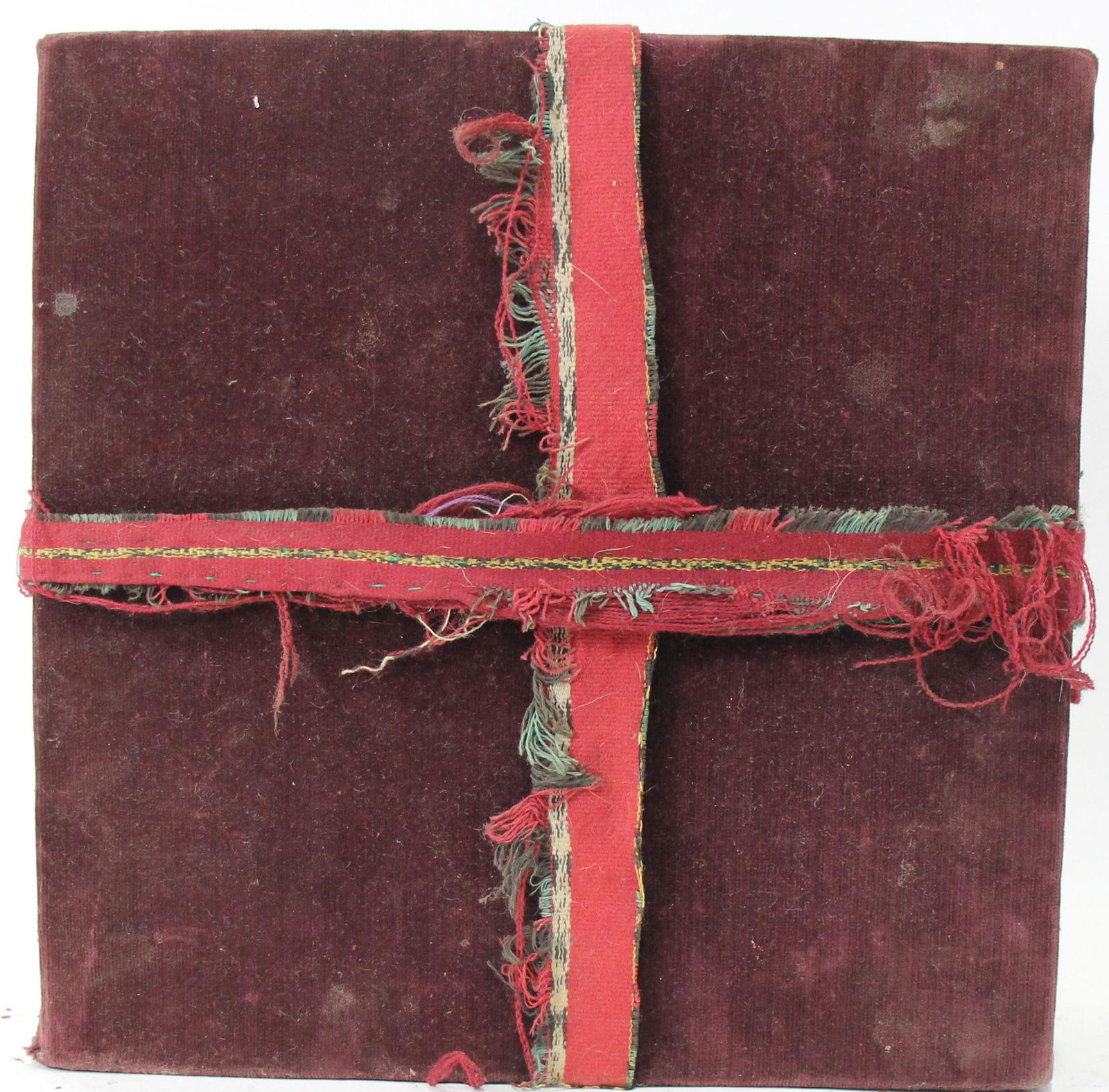 ROBERT CAMPBELL ABSTRACT BOX MIXED MEDIA: ROBERT CAMPBELL ABSTRACT BOX MIXED MEDIA. Height: 12 in. by Width: 12 in. by Depth: 4