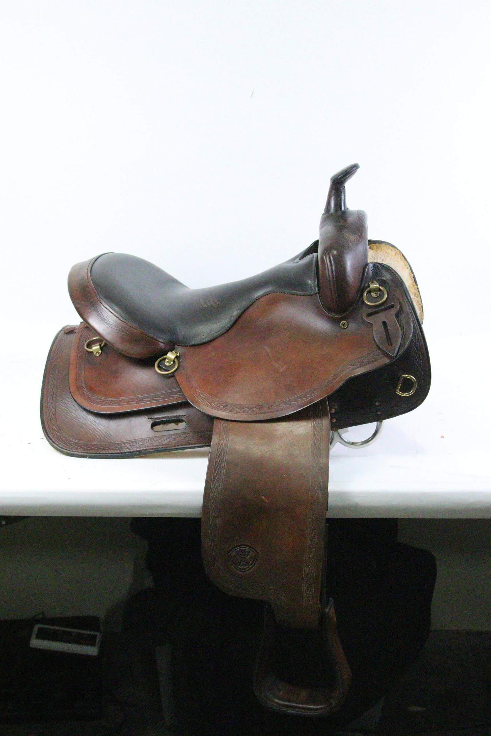 CHARITY ITEM - JOHN WALTON'S PERSONAL BIG HORN SADDLE: CHARITY ITEM - JOHN WALTON'S PERSONAL BIG HORN SADDLEHeight: 39 in. by Width: 27 in. by Depth: 17***ALL PROCEEDS WILL BE DONATED TO REINS OF HOPE CHARITY - PROVIDING THERAPEUTIC EQUESTRIAN INTERACTION