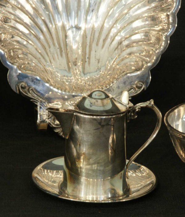 LOT OF SILVERPLATE ITEMS - 3