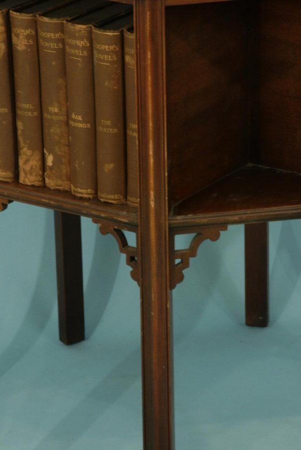MAHOGANY OCTAGONAL BOOKCASE WITH GLASS TOP - 2