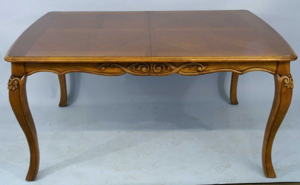 DINING TABLE WITH PARQUETRY TOP AND CURVED LEGS