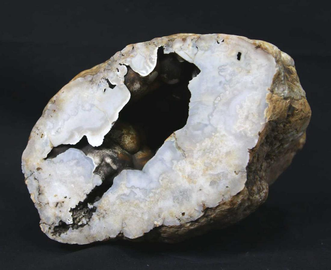 UNPOLISHED CHALCEDONY GEODE: UNPOLISHED CHALCEDONY GEODE - (OT11) - 8.2LBS Height: 6 in. by Width: 7 in. by Depth: 5