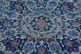 ANTIQUE KIRMAN RUG IN BLUES, VIOLETS & IVORY - 3