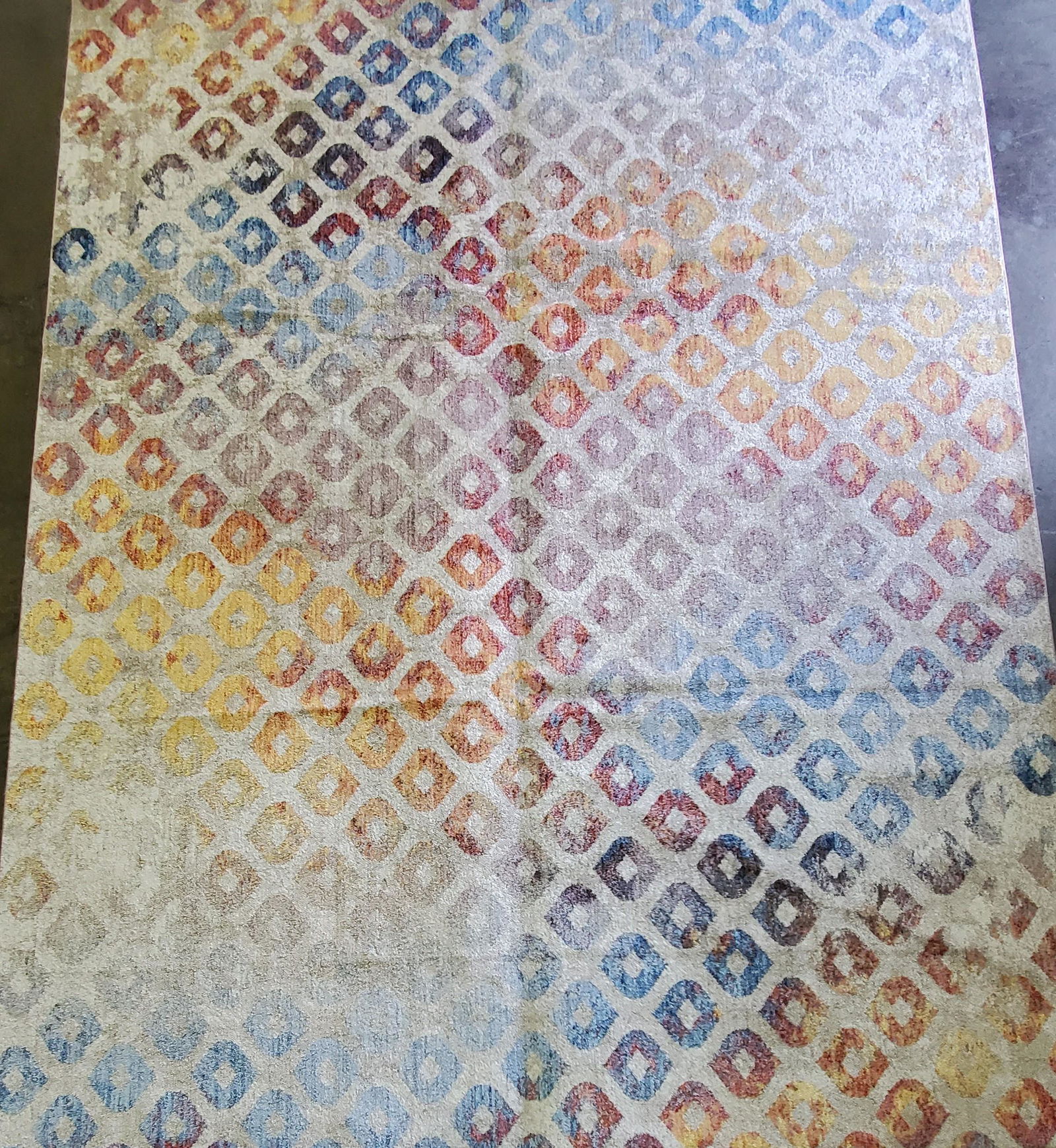 HAND DESIGNED LOOMED MODERN ABSTRACT STYLE RUG (1 of 5)