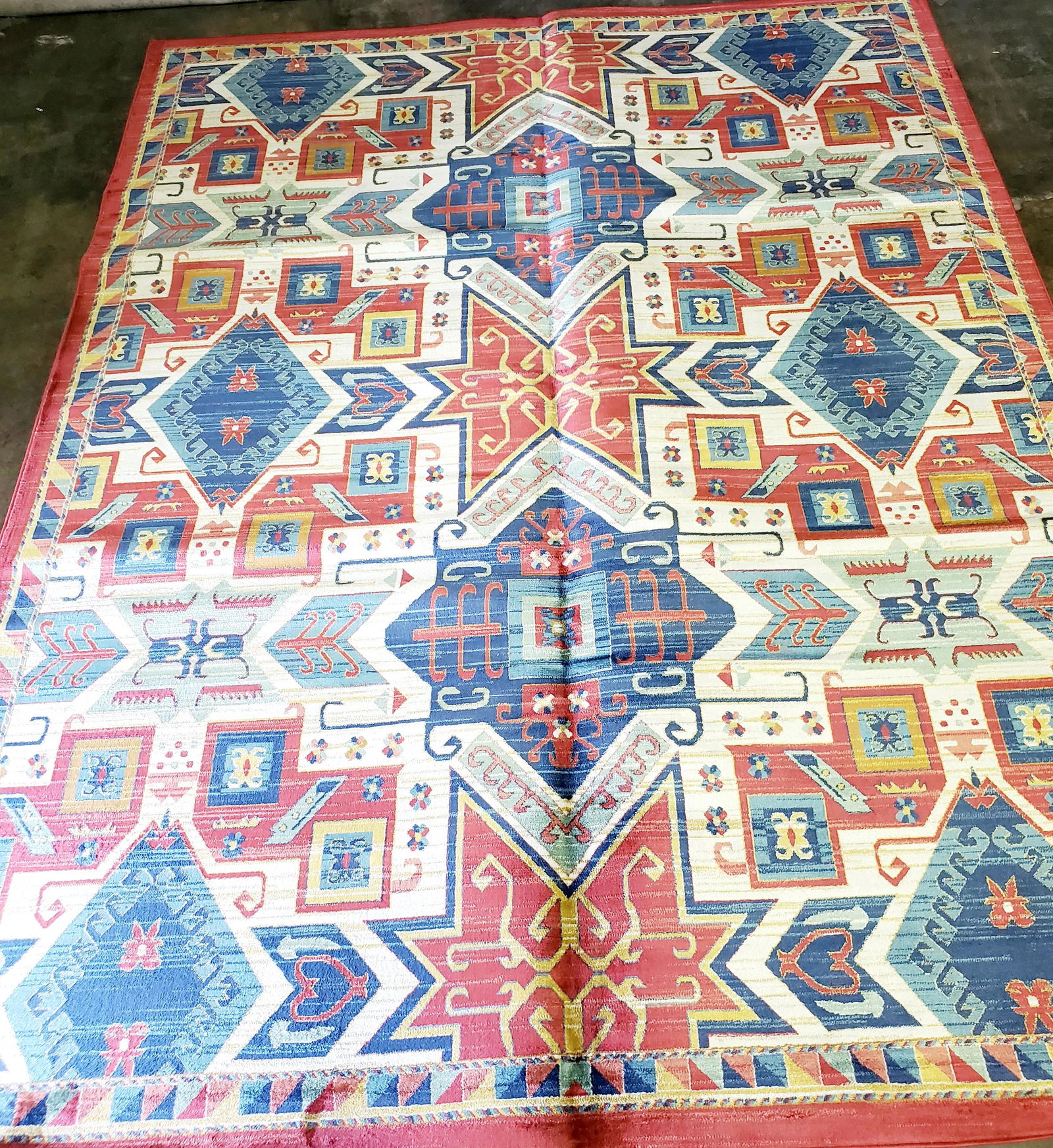 HAND DESIGNED LOOMED PERSIAN STYLE RUG (1 of 4)