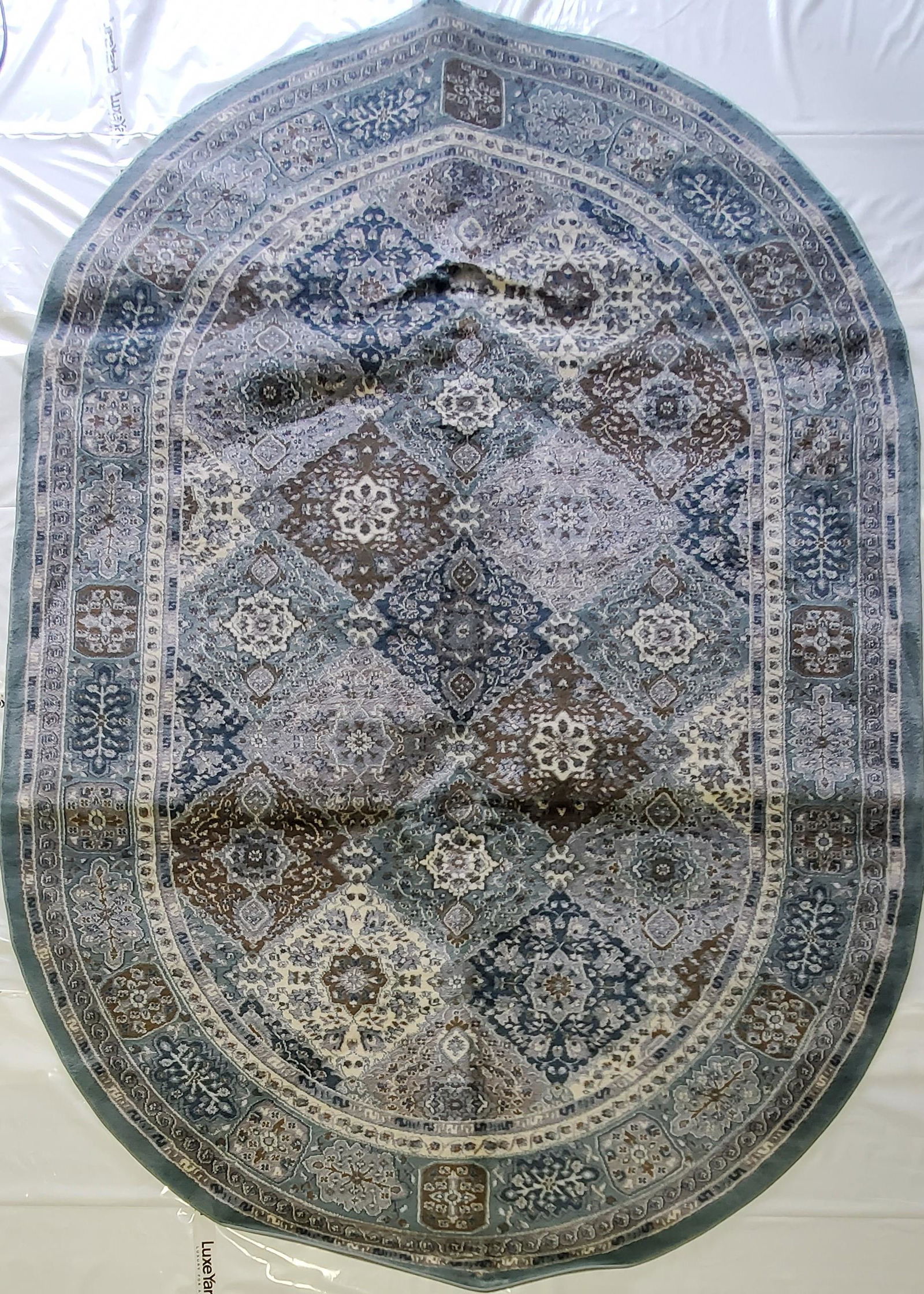 TURKISH MACHINE WOVEN BAKTIARI STYLE RUG (1 of 5)
