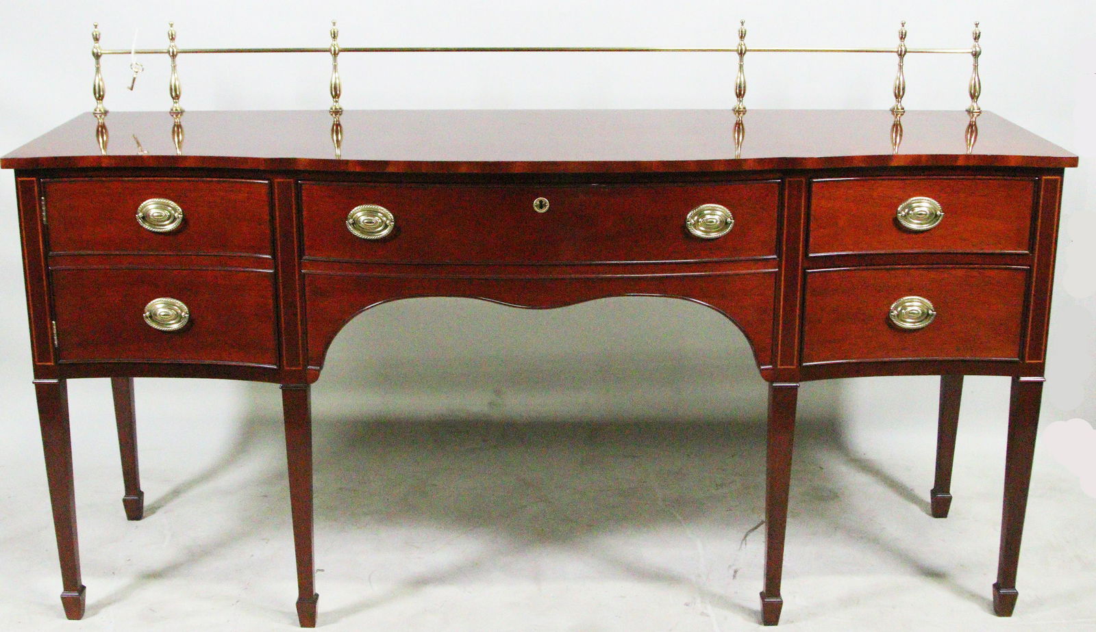 KINDEL GEORGIAN STYLE MAHOGANY SIDEBOARD (1 of 7)