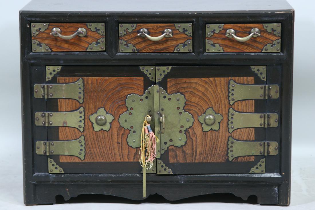 ANTIQUE CHINESE JEWELRY BOX: ANTIQUE CHINESE JEWELRY BOX. Height: 15 in. by Width: 20 in. by Depth: 13