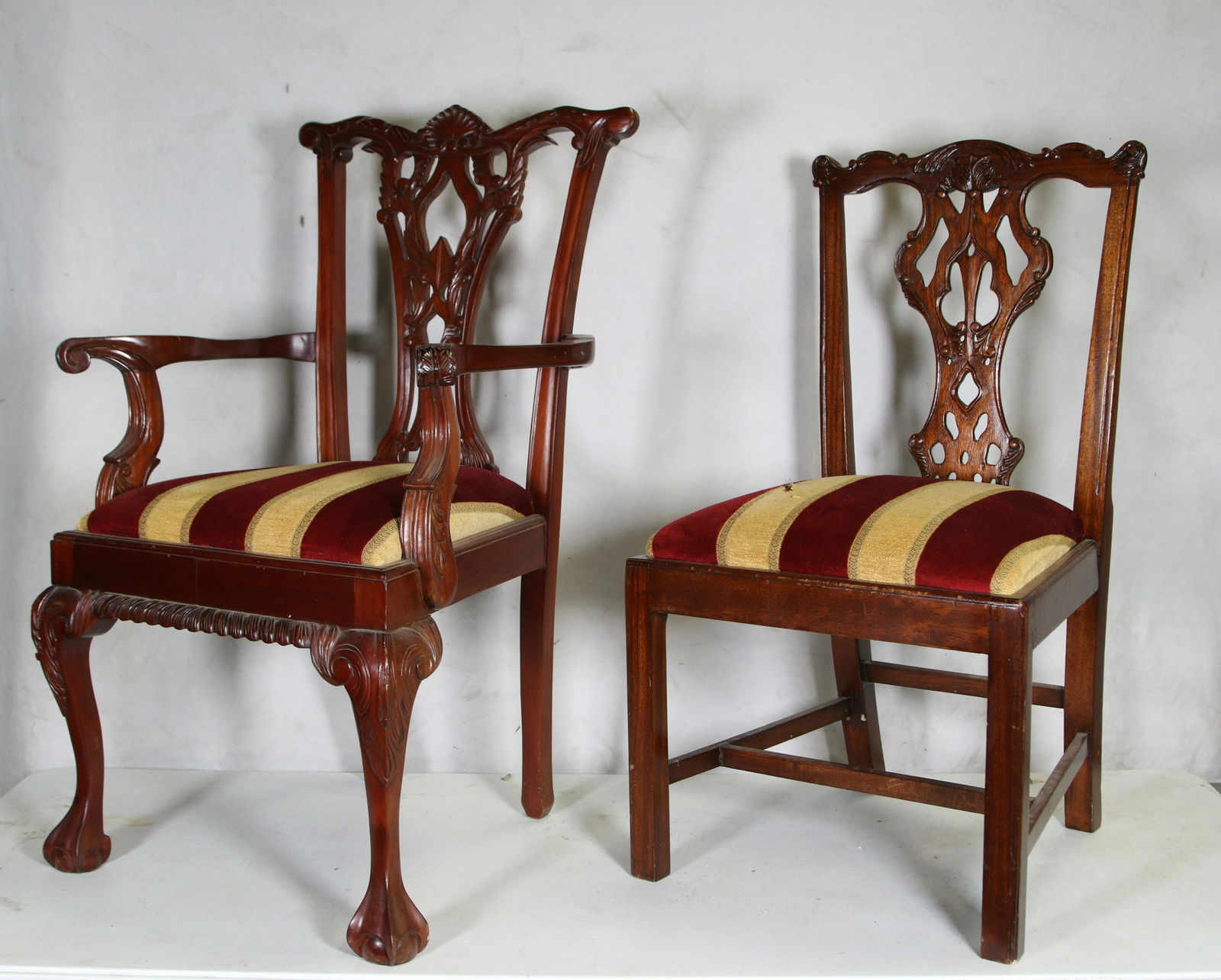 ASSEMBLED SET OF EIGHT CHIPPENDALE STYLE CHAIRS (1 of 4)