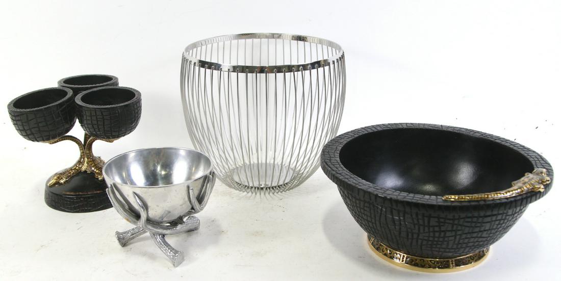 MIXED LOT OF FOUR BOWLS (1 of 9)