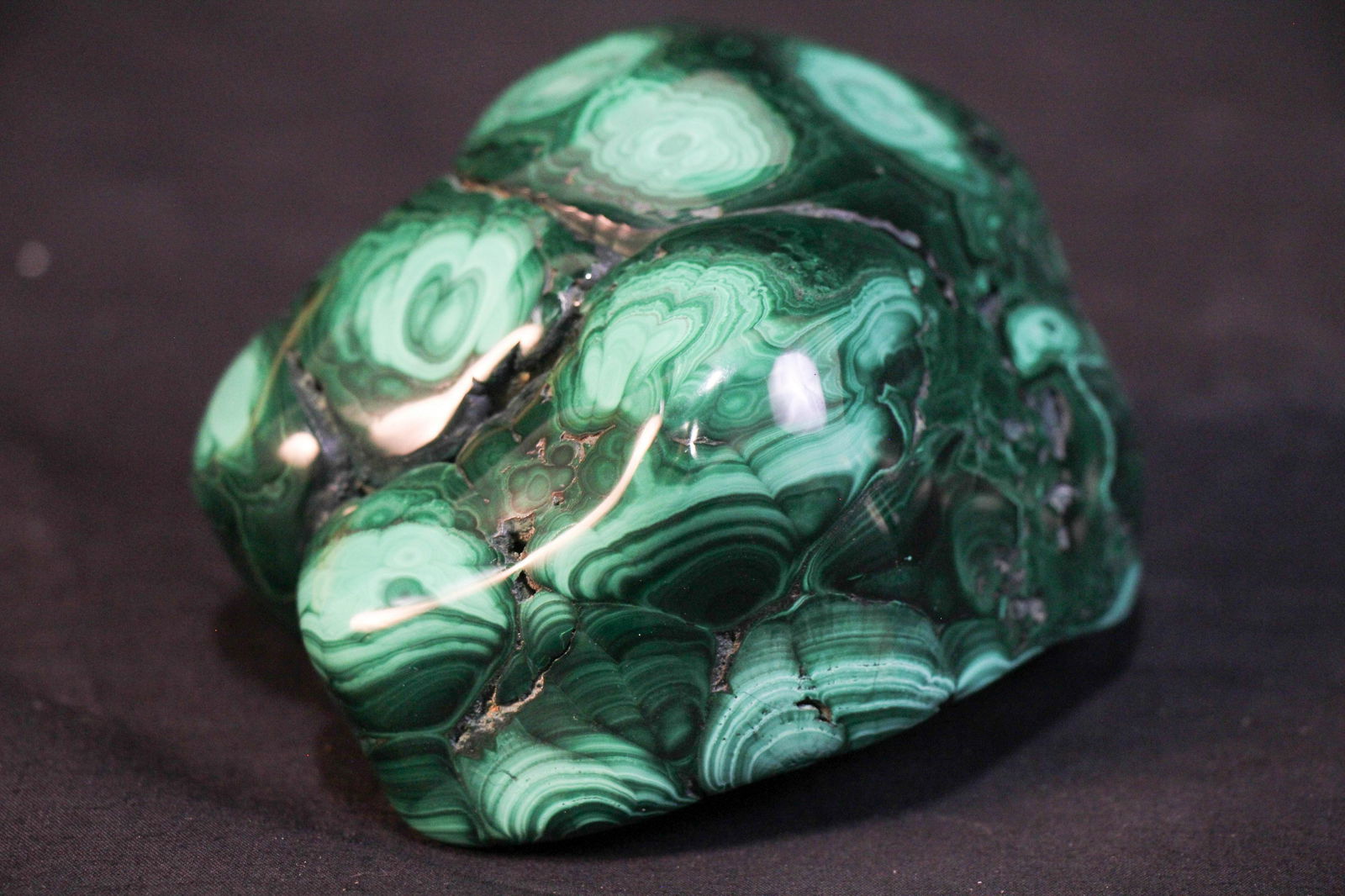 POLISHED BULLSEYE MALACHITE SPECIMEN: POLISHED BULLSEYE MALACHITE SPECIMEN (ML6) 2.8 LB Height: 2.5 in. by Width: 4.5