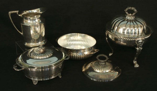 LOT OF SILVERPLATE ITEMS: LOT OF SILVERPLATE ITEMS. 1 PITCHER MARKED SHEFFIELD NICKEL SILVER (8 X 8 X 6"), 1 LIDDED VEGETABLE BOWL WITH PYREX BOWL, 1 LIDDED VEGETABLE BOWL NO PYREX BOWL, 1 LIDDED CHAFFING BOWL WITH STERNO STAN
