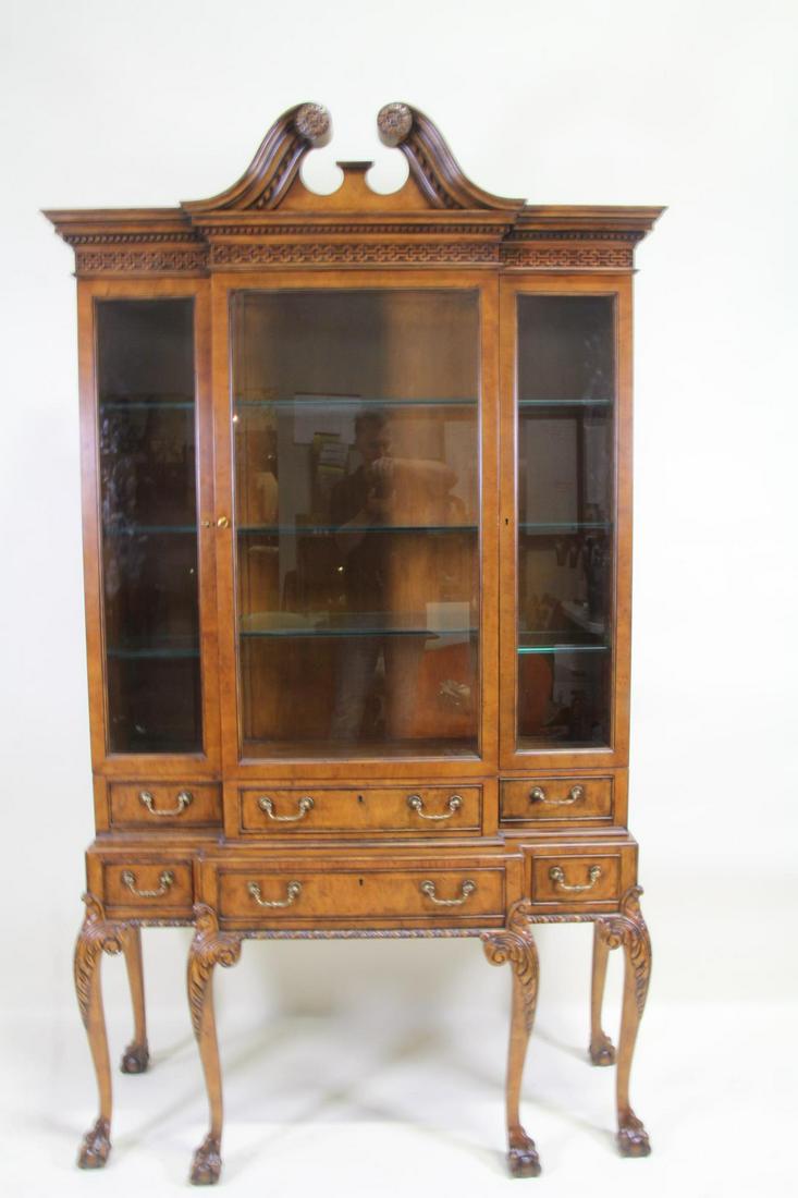 BREAKFRONT BY BAKER (1 of 6)