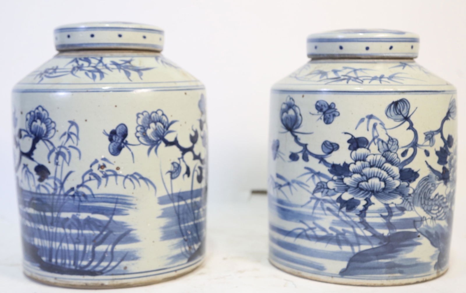 PAIR OF SMALL CHINESE LIDDED TEA JARS (1 of 4)