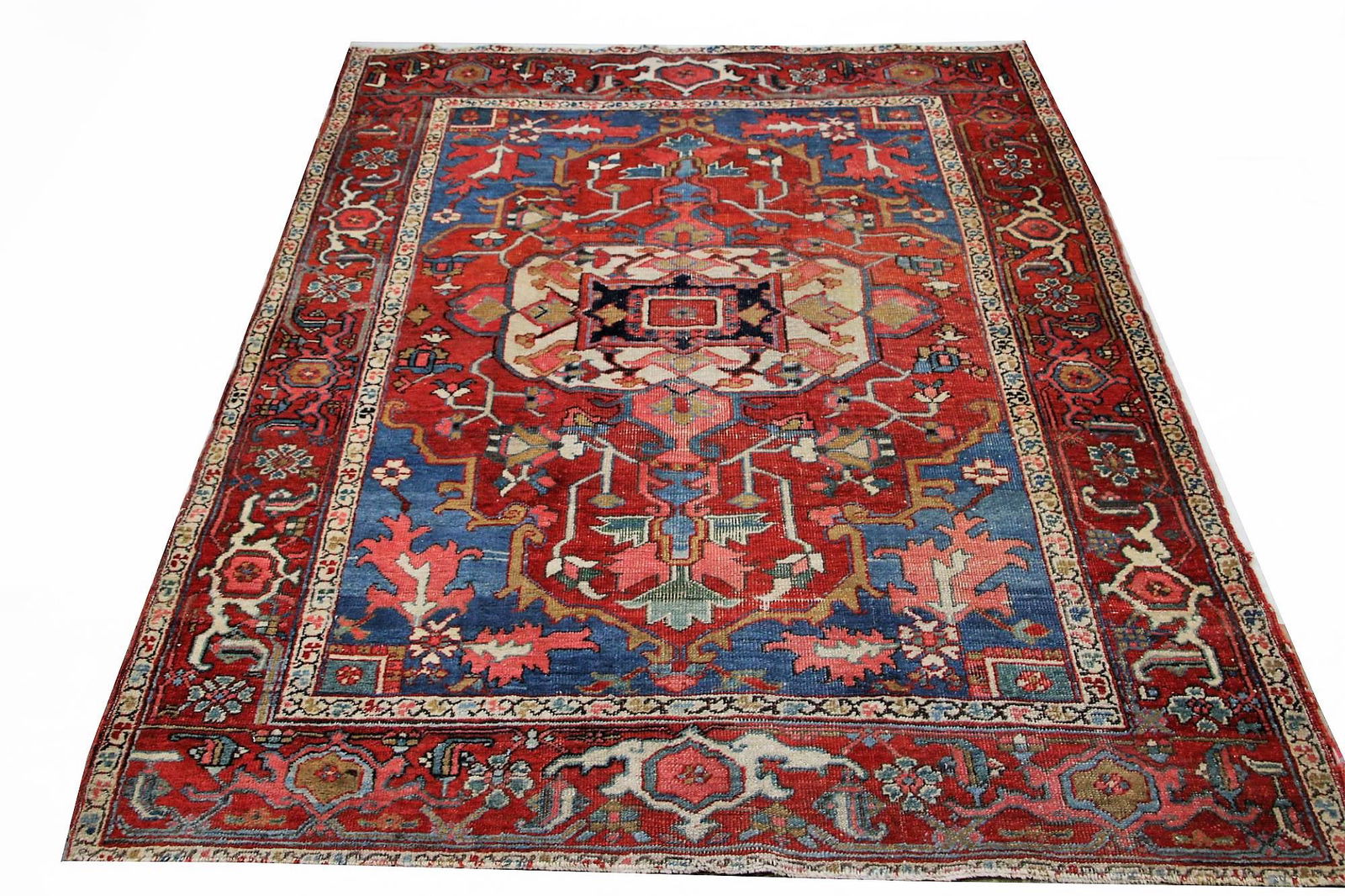 ANTIQUE HAND KNOTTED HERIZ/SERAPI PERSIAN RUG (1 of 6)