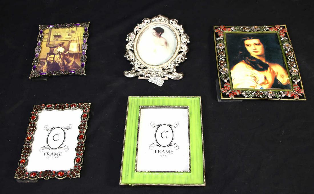 LOT OF FIVE ASSORTED JEWELED PICTURE FRAMES: LOT OF FIVE ASSORTED JEWELED PICTURE FRAMES.