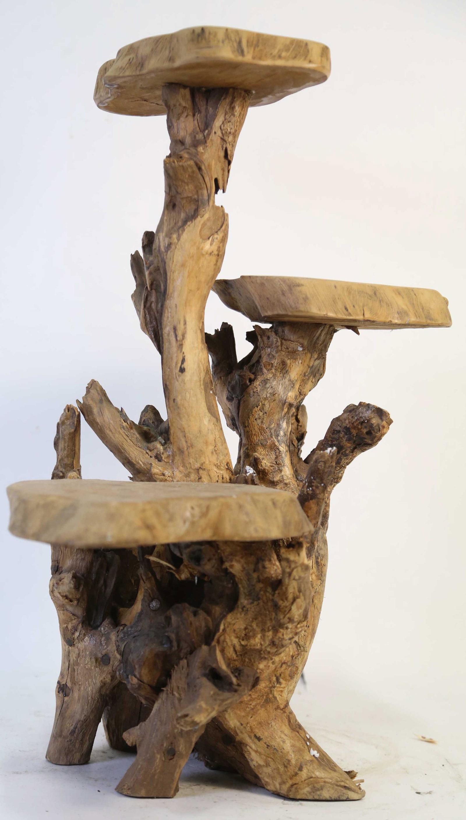 RUSTIC TREE ROOT STUMP TABLE: RUSTIC TREE ROOT STUMP TABLE Height: 24 in. by Width: 20.5 in. by Depth: 12 in.