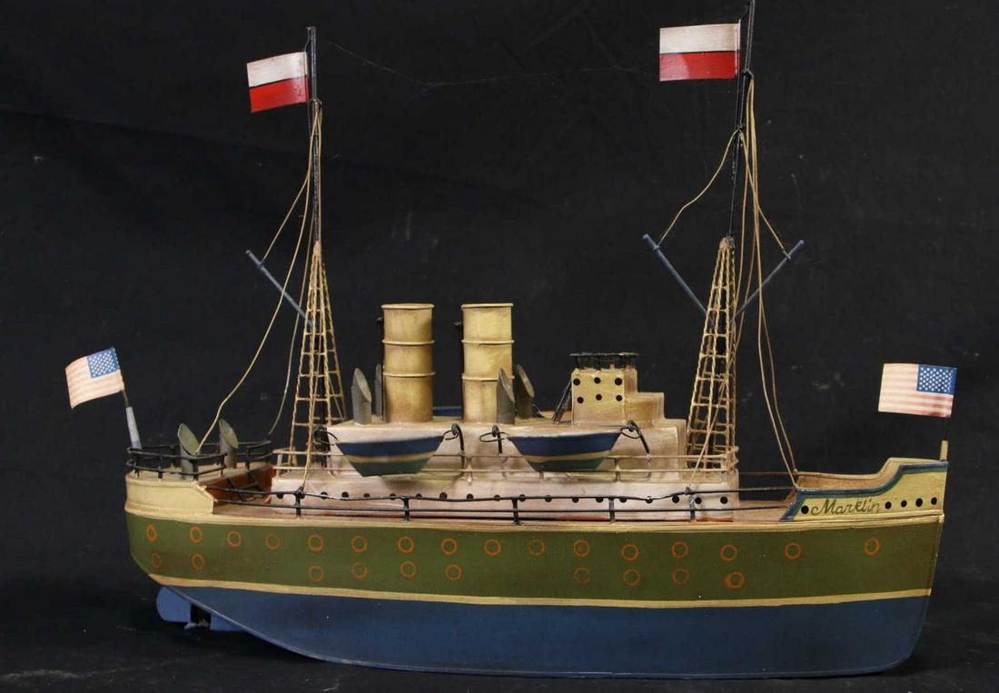 VINTAGE TIN TOY MODEL SHIP (1 of 4)