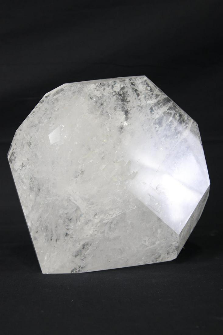 LARGE QUARTZ POINT (1 of 3)
