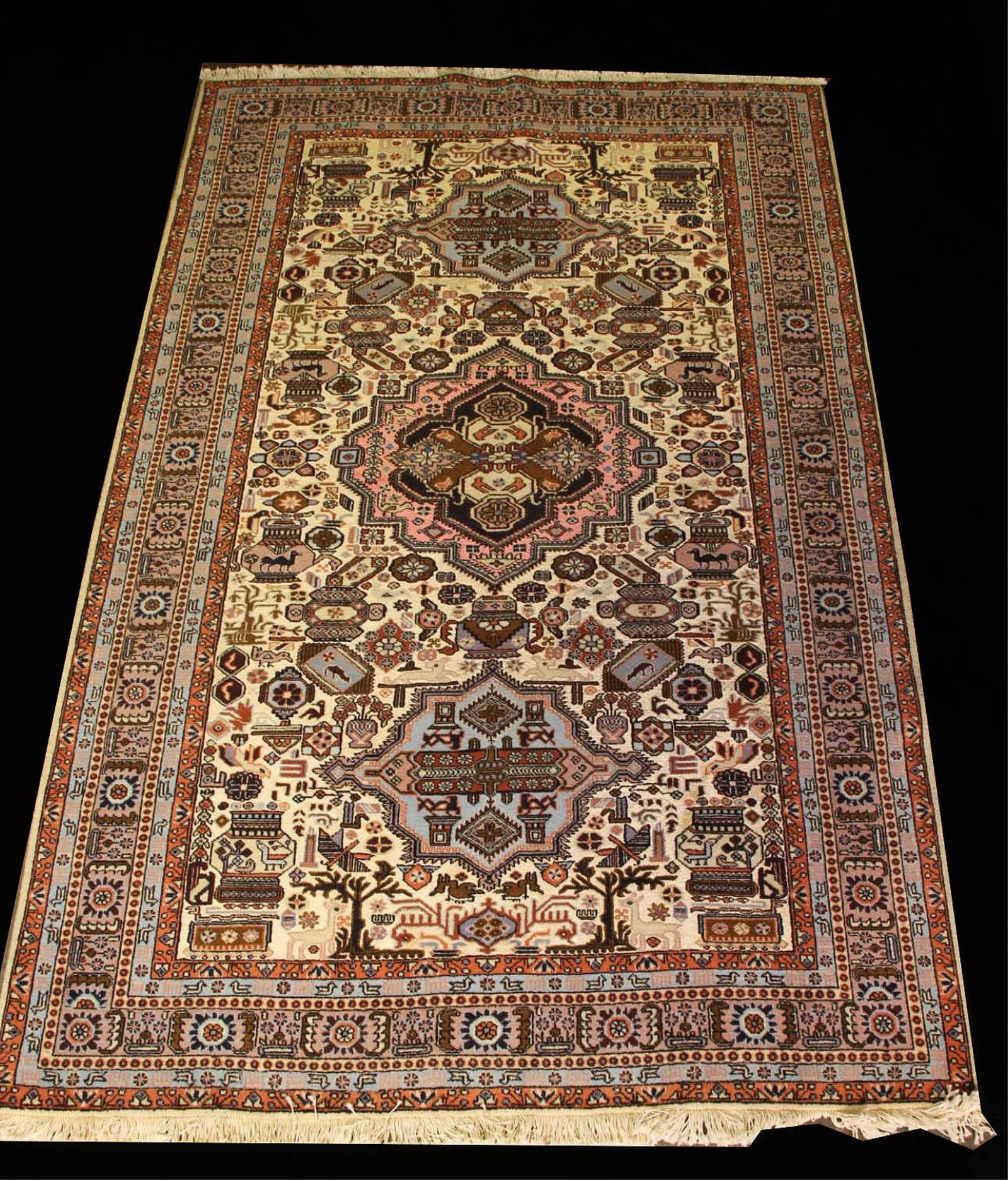 HANDKNOTTED PERSIAN TABRIZ WOOL & SILK RUG (1 of 5)