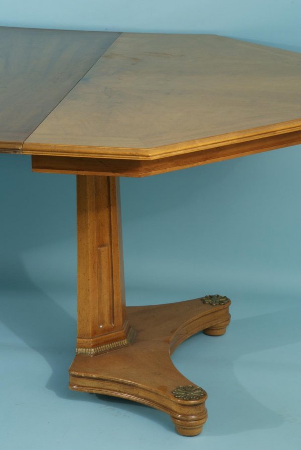 DOUBLE PEDESTAL DINING TABLE. - 2