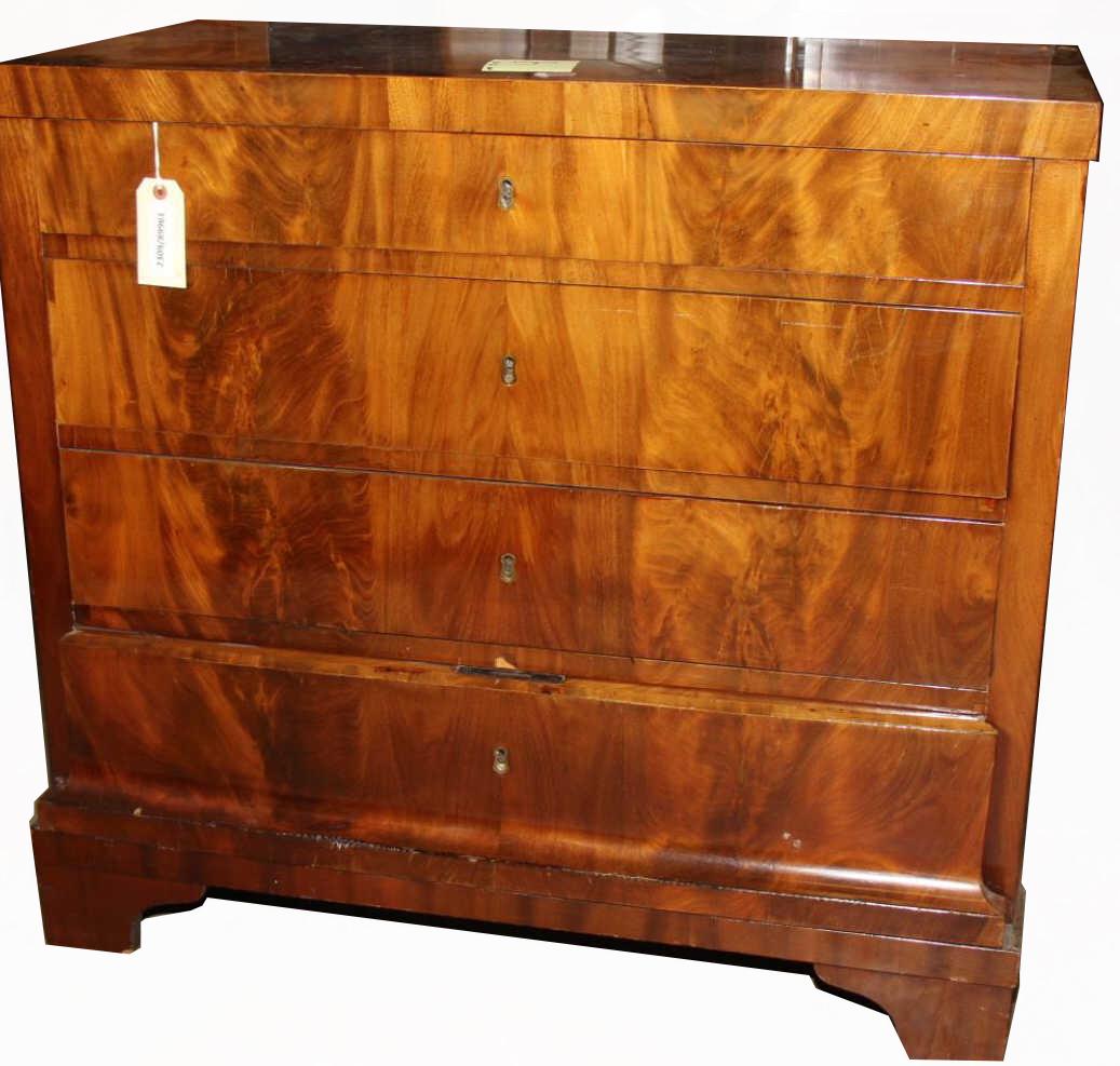 1840'S BIEDERMEIER MAHOGANY CHEST OF DRAWERS: 1840'S BIEDERMEIER MAHOGANY CHEST OF DRAWERS. 34"h x 37.5"w x 18.5"d.