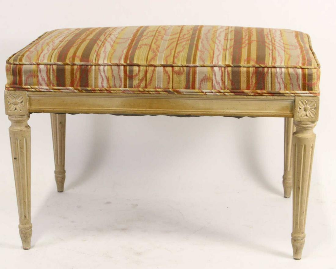 ANTIQUE FRENCH BENCH: VINTAGE FRENCH BENCH. Height: 17 in. by Width: 25.5 in. by Depth: 17.5 in.