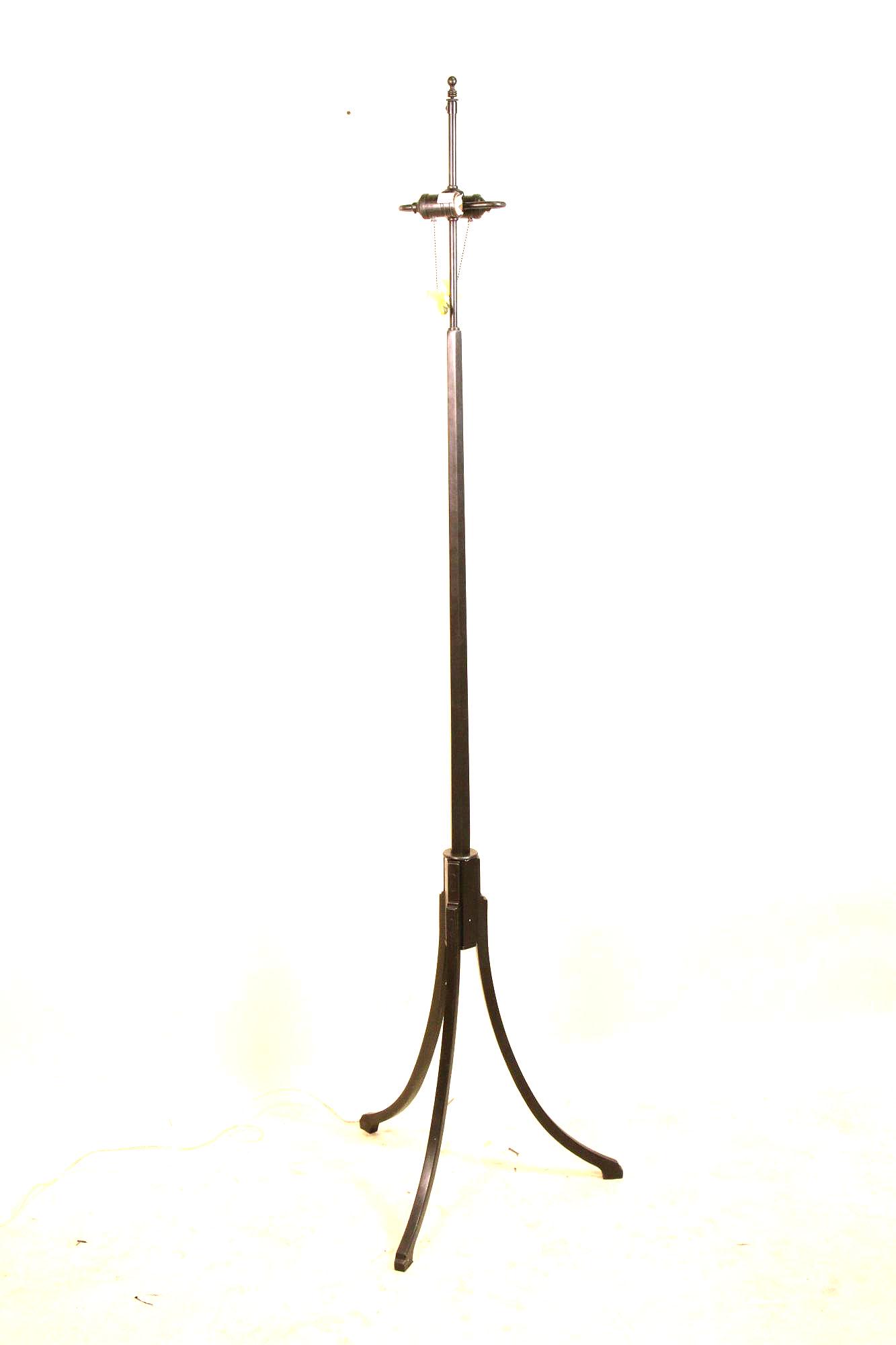 CONTEMPORARY FLOOR LAMP BY VISUAL COMFORT (1 of 4)