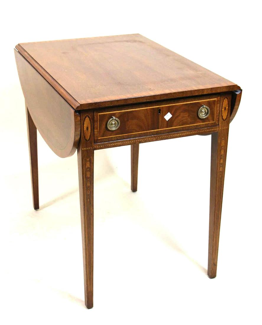 WELLINGTON HALL DROP LEAF PEMBROKE TABLE (1 of 4)