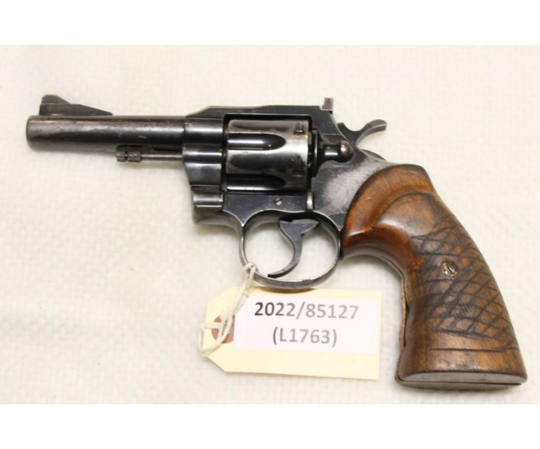 COLT TROOPER .38 REVOLVER (USED): COLT TROOPER .38 REVOLVER (USED) CALIBER: 38; SERIAL NUMBER: 911303; USED FIREARM (L1763)