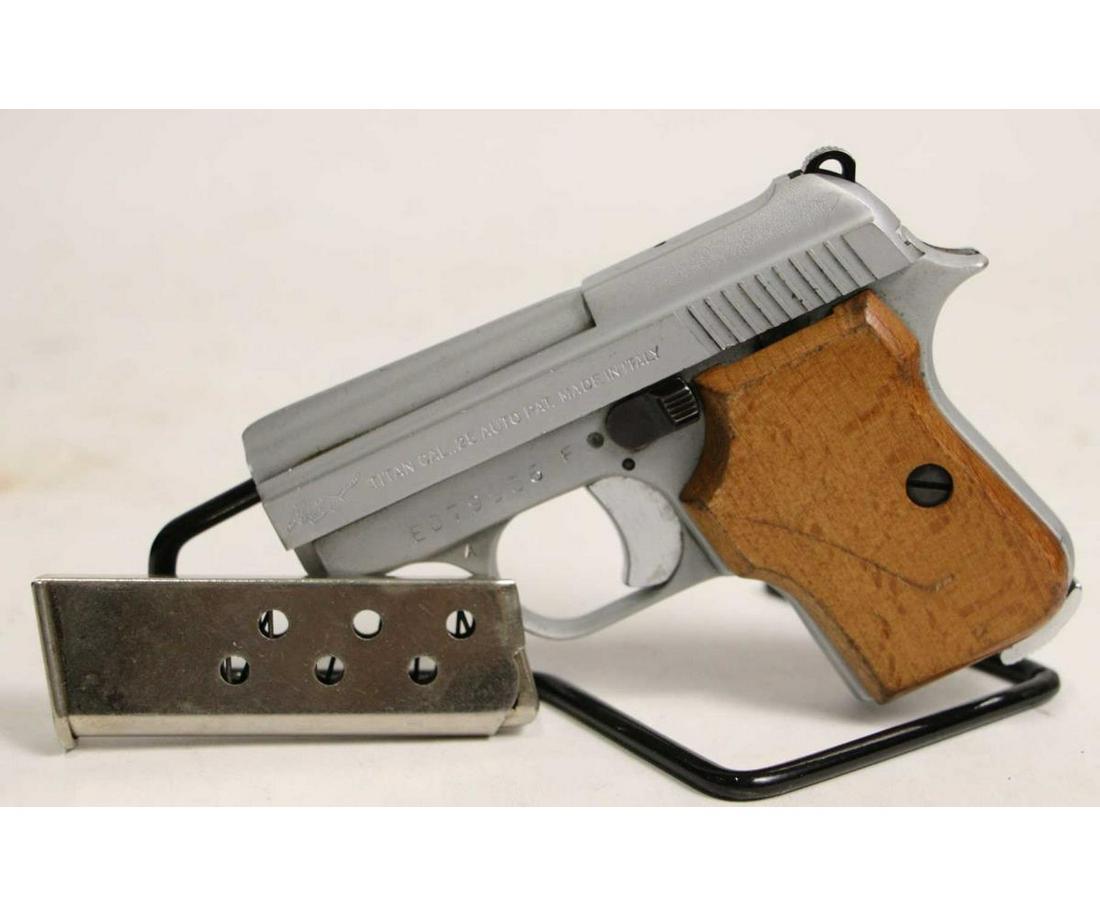 FIE TITAN .25ACP PISTOL (USED): USED FIE TITAN .25ACP PISTOL CALIBER: .25ACP; SERIAL NUMBER: ED79936; USED FIREARM - INCLUDES ONE MAG (L2076)