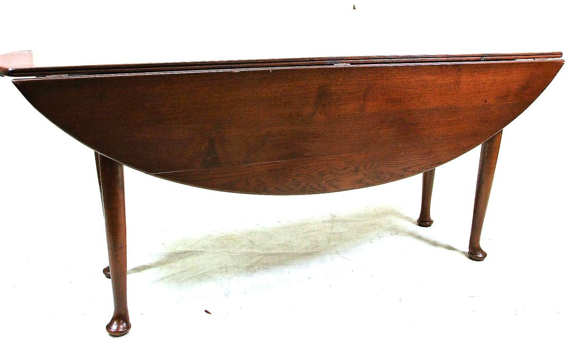 VINTAGE  DROP LEAF WAKE TABLE ON SPADE FEET (1 of 4)