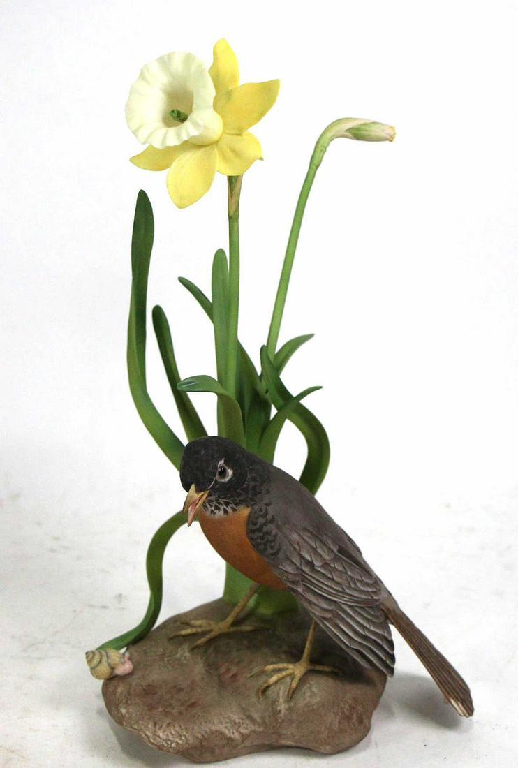 BOEHM PORCELAIN ROBIN ON A ROCK, #472. (1 of 6)