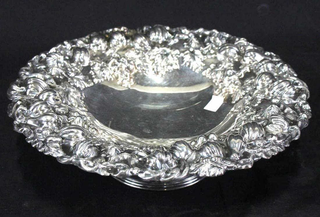 SILVER PLATED SERVING DISH (1 of 2)