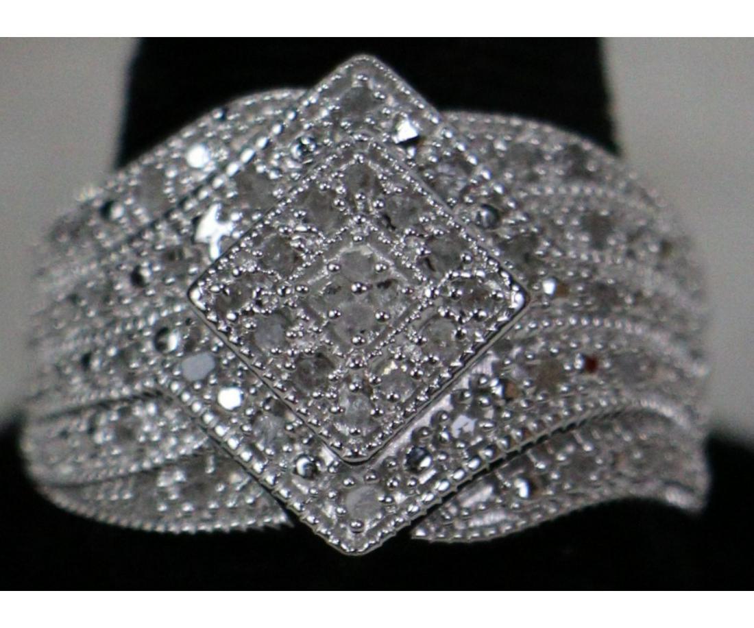 TIFFANY STYLE DIAMOND ESTATE RING (1 of 2)