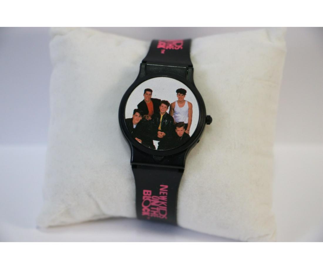 LADIES 1990 NEW KIDS ON THE BLOCK QUARTZ WATCH: LIKE NEW - LADIES NELSONIC 1990 NEW KIDS ON THE BLOCK QUARTZ WATCH