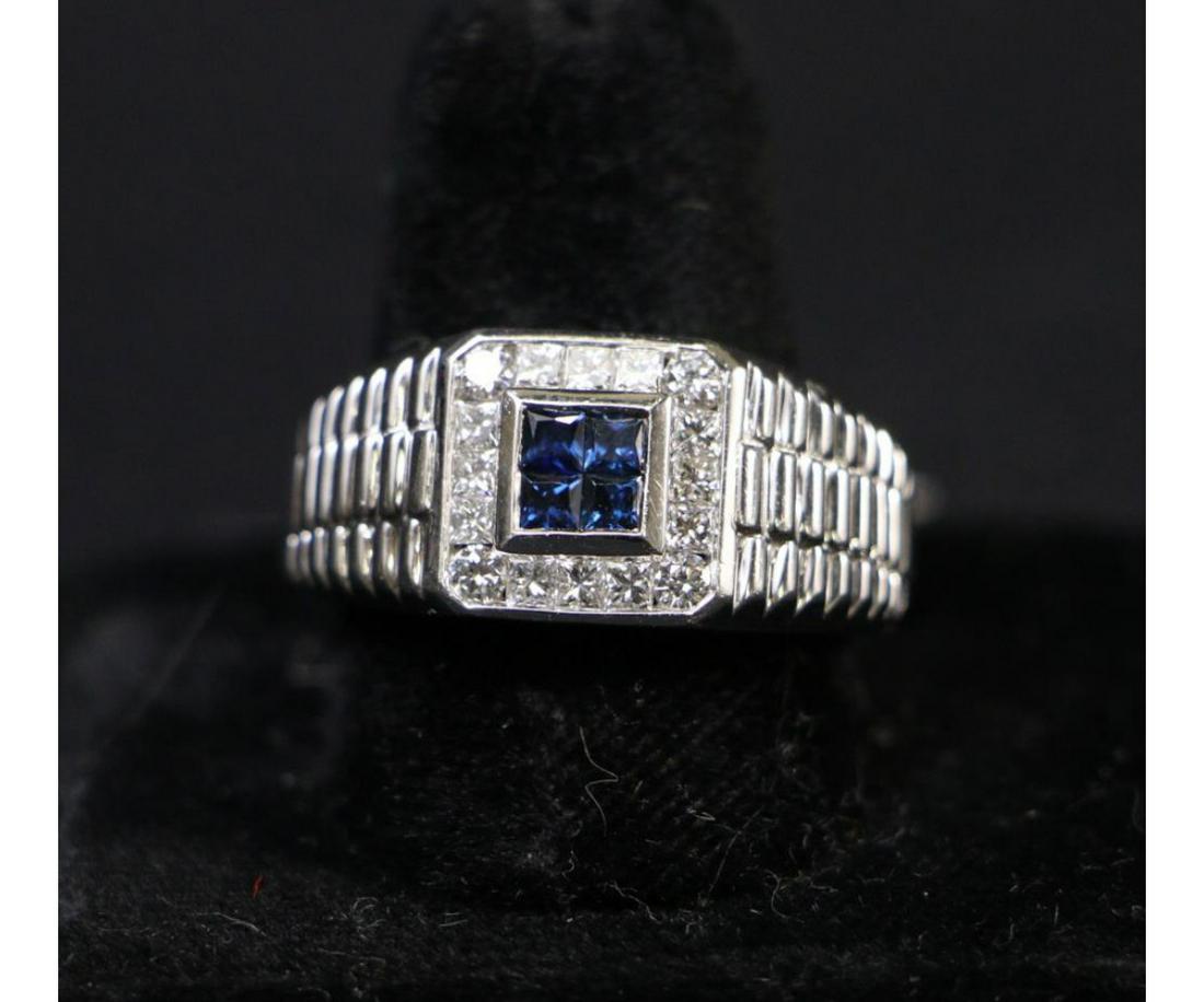 MENS 14kt GOLD DIAMOND & SAPPHIRE RING: MENS 14kt GOLD DIAMOND & BLUE SAPPHIRE RING - SIZE 10 (30711)
