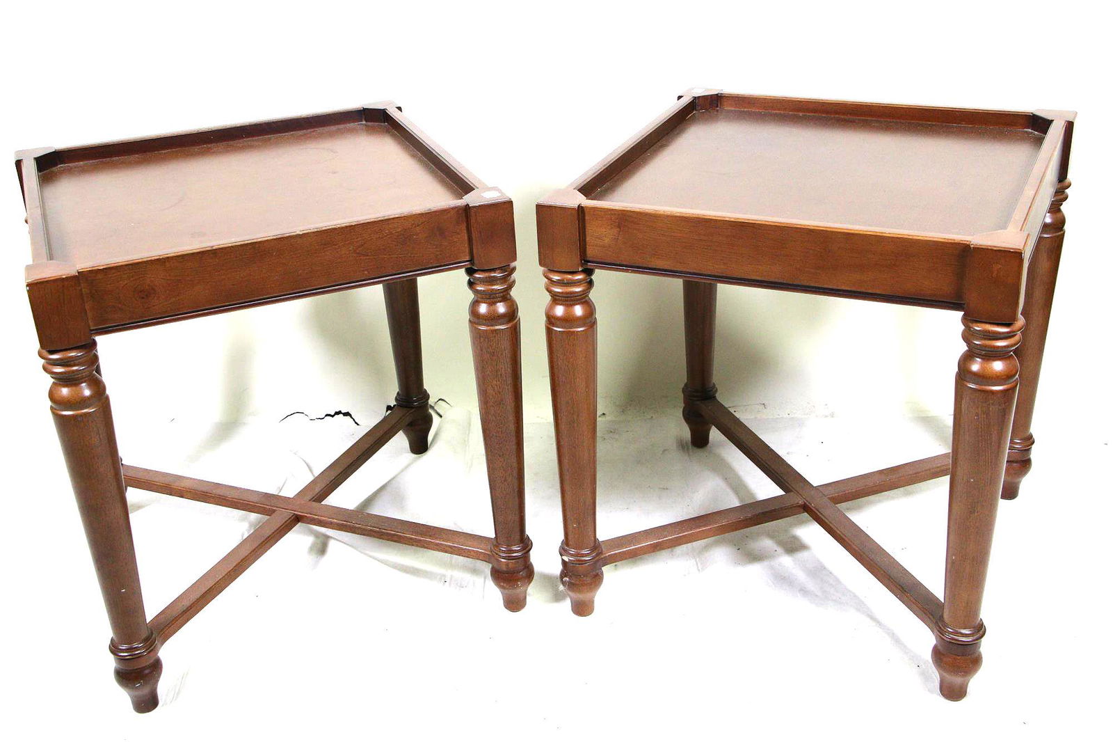 PAIR OF CONTEMPORARY END TABLES (1 of 3)