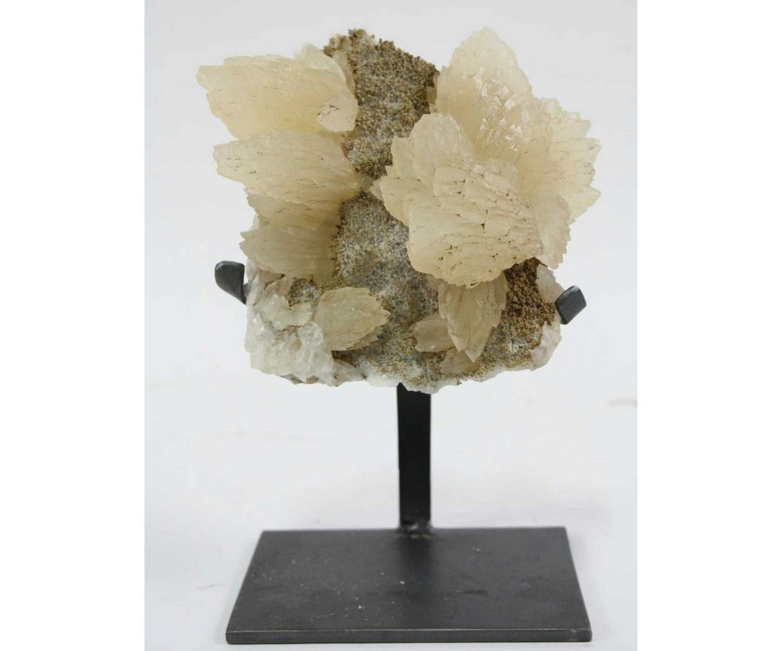 CALCITE FORMATION ON STAND (1 of 3)