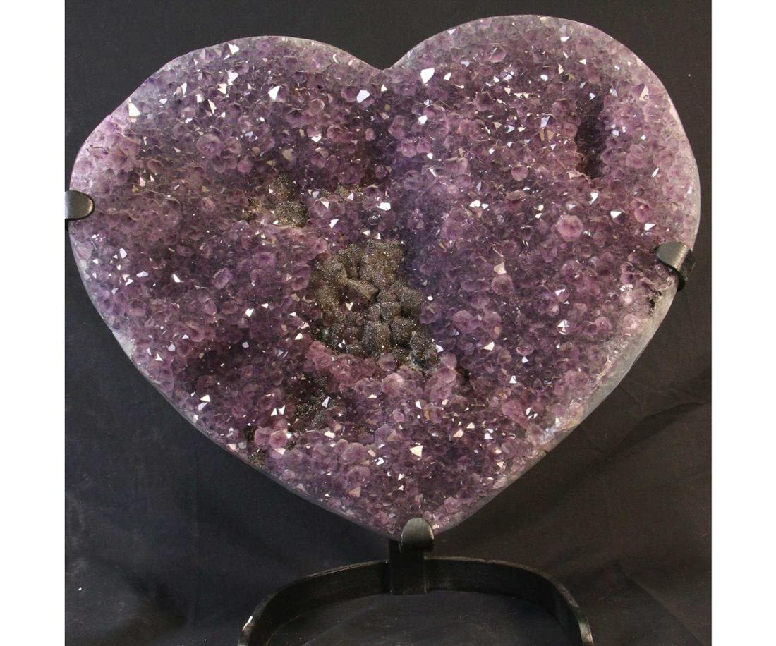HUGE AMETHYST HEART ON METAL STAND (1 of 4)