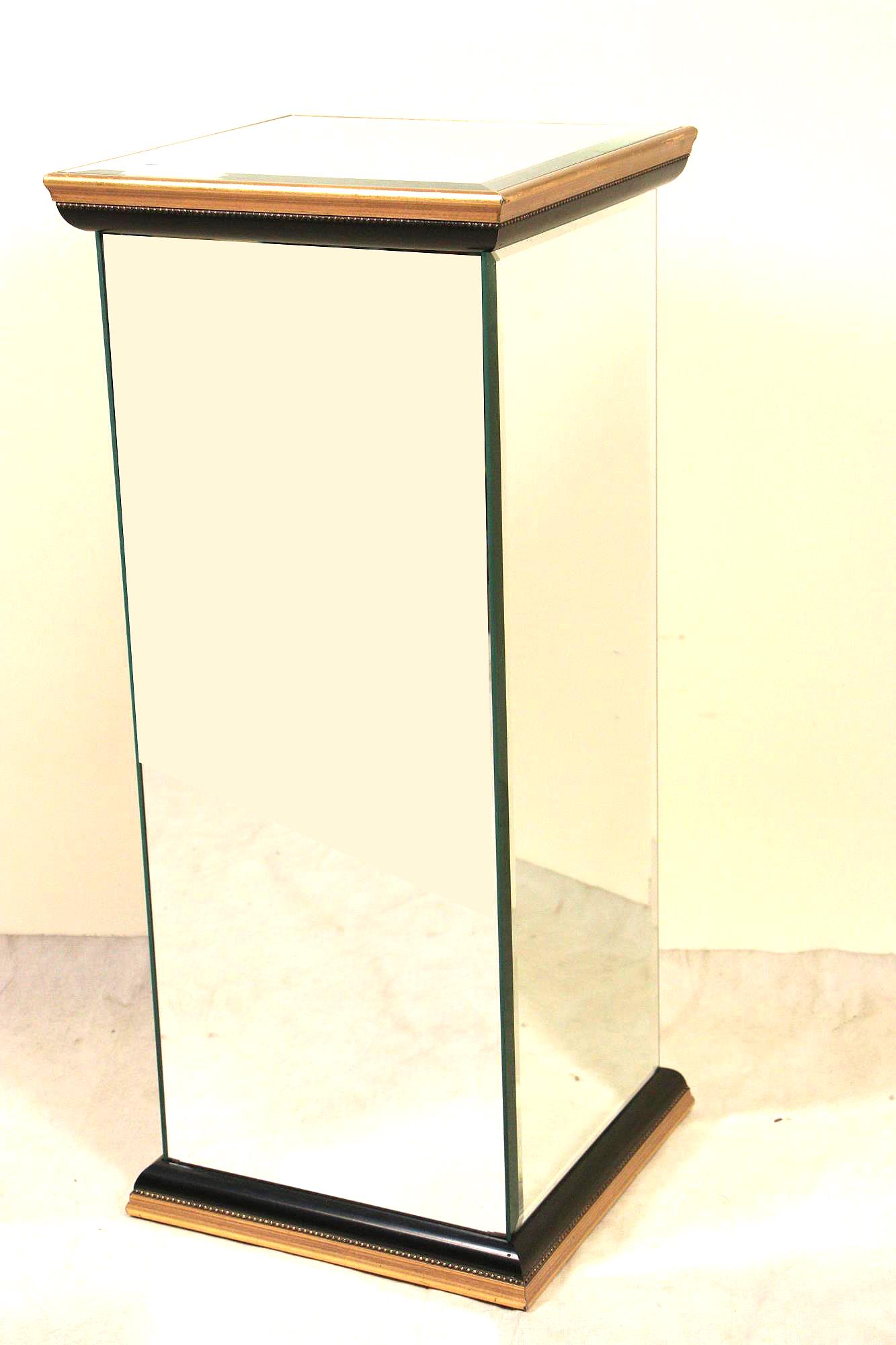 CONTEMPORARY MIRRORED PEDESTAL (1 of 5)