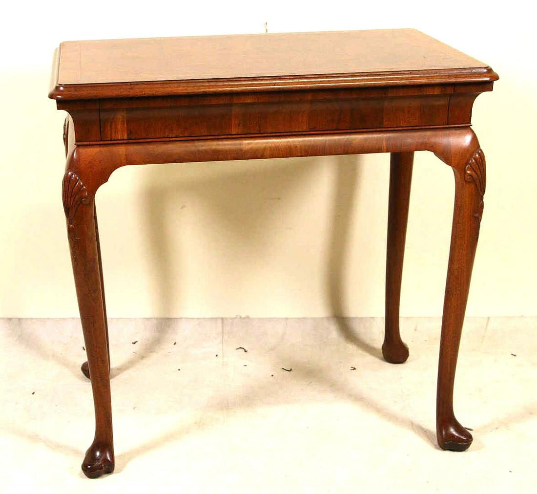 KITTINGER COLONIAL WILLIAMSBURG TEA TABLE (1 of 5)