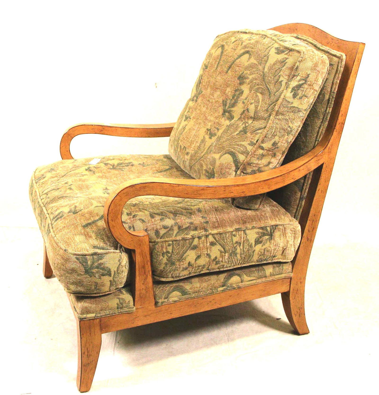 LARGE ARMCHAIR AND OTTOMAN (1 of 3)