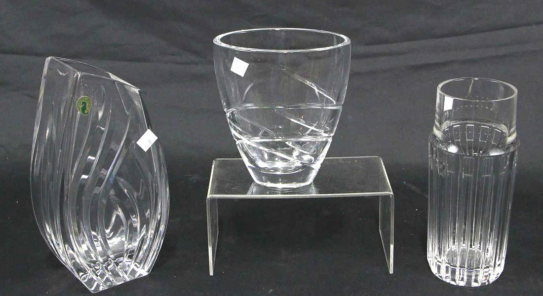 MIXED LOT OF THREE WATERFORD & TIFFANY VASES (1 of 4)